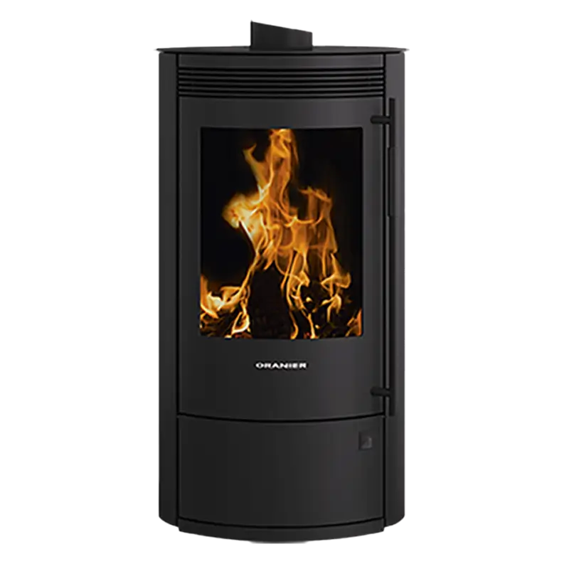 Oranier Arktis 7 2.0 pureBLACK – transparent produktbilde av kompakt sort vedovn hos Peisbutikken